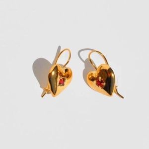 Mondo Mondo lover earrings